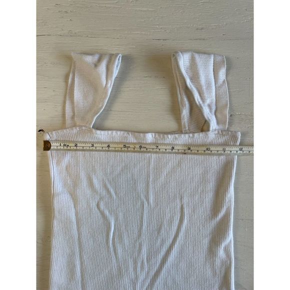 White Garage Cropped Tank Top Size Medium - Picture 4 of 6
